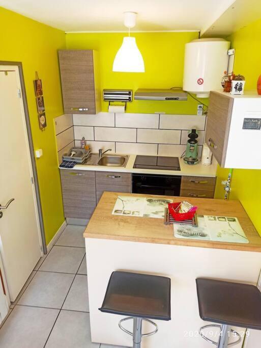 Agreable Studio Dans Le Centre Historique Ла-Ферте-Сент-Обен Экстерьер фото