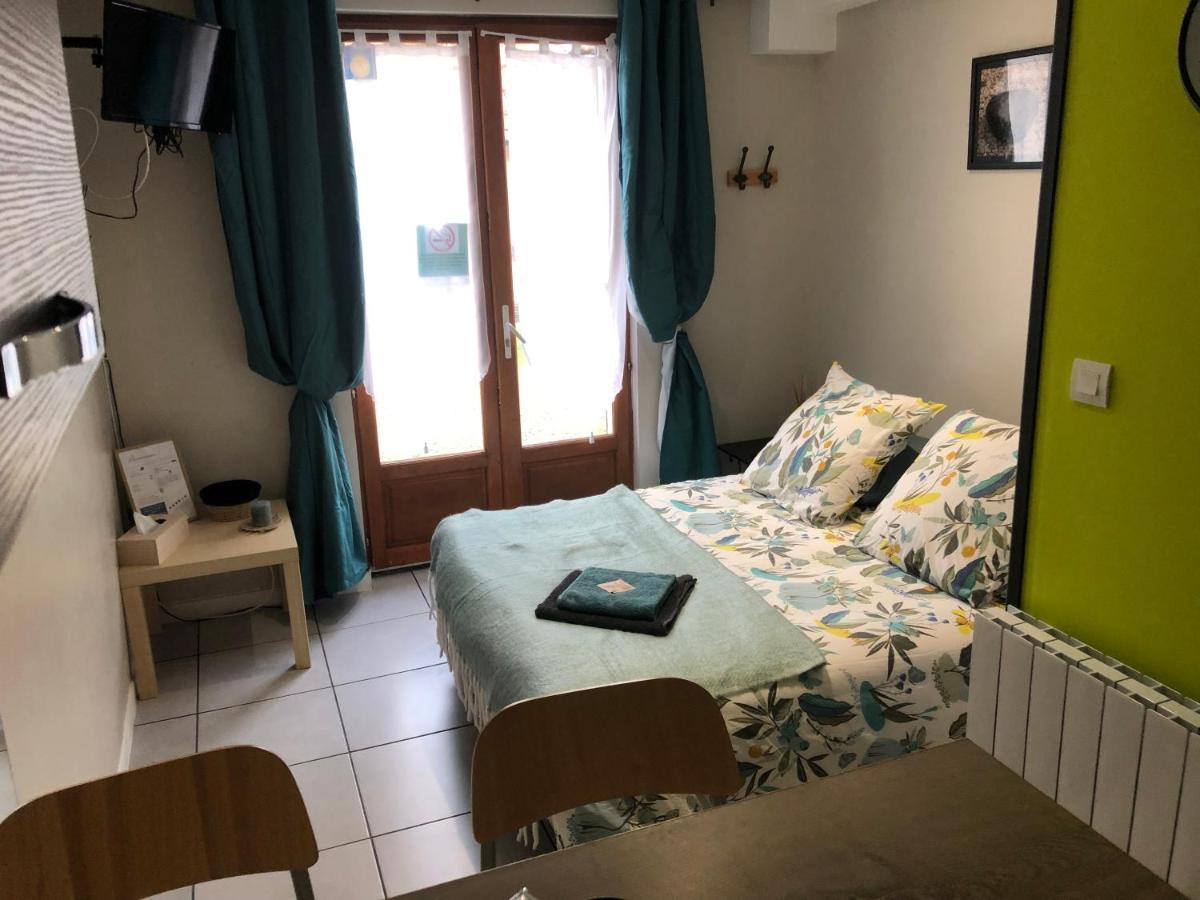Agreable Studio Dans Le Centre Historique Ла-Ферте-Сент-Обен Экстерьер фото